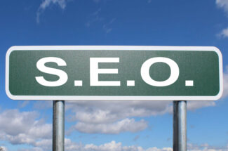 Optimització SEO en l'Era de la Intel·ligència Artificial: Estratègies destacades per ressaltar noves tendències com Google Brad i Copilot.
